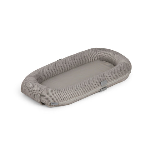 Carlo Baby Babynest med lekbåge & 3 leksaker Grå