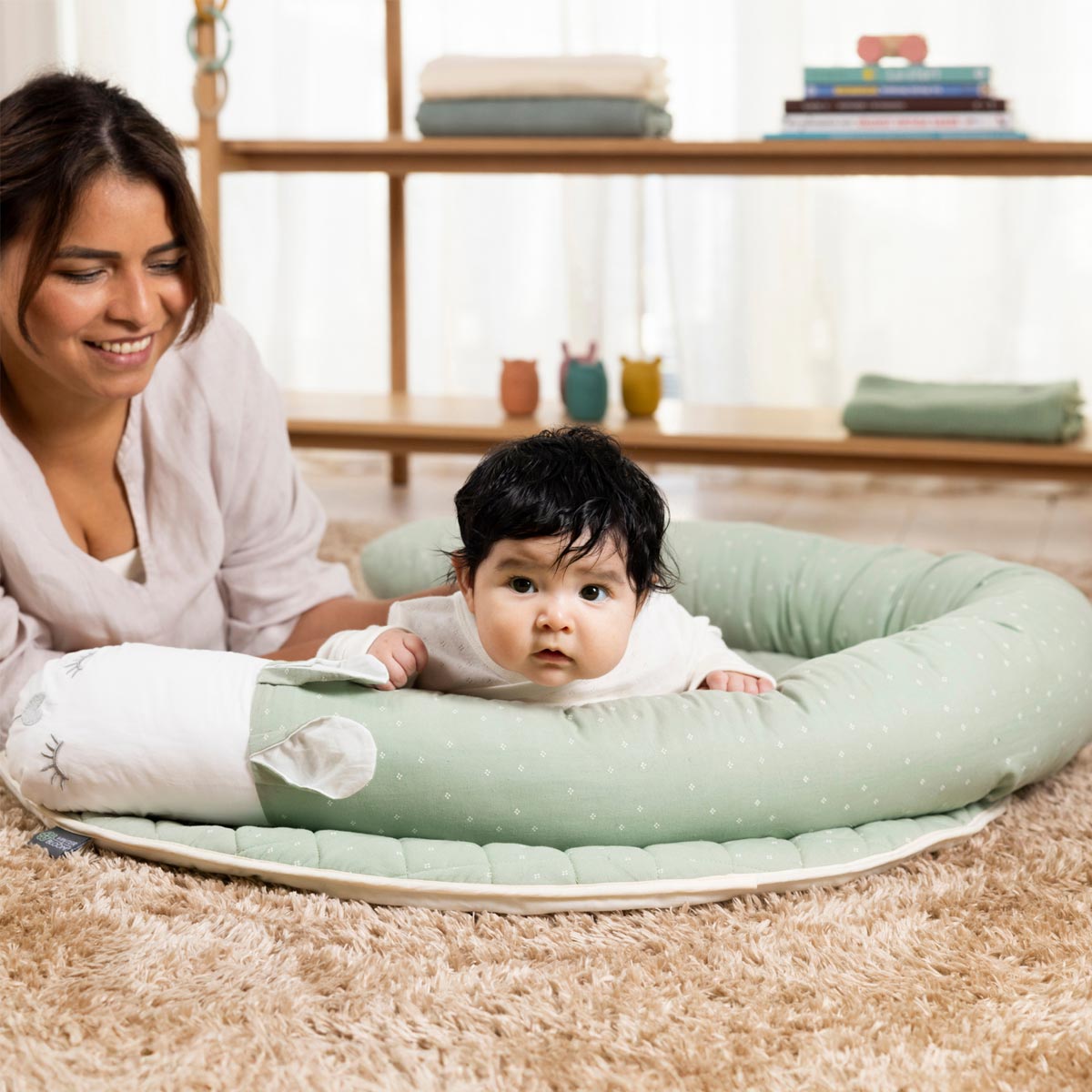 Vinter & Bloom Meadow Bumper Buddy Green Fields