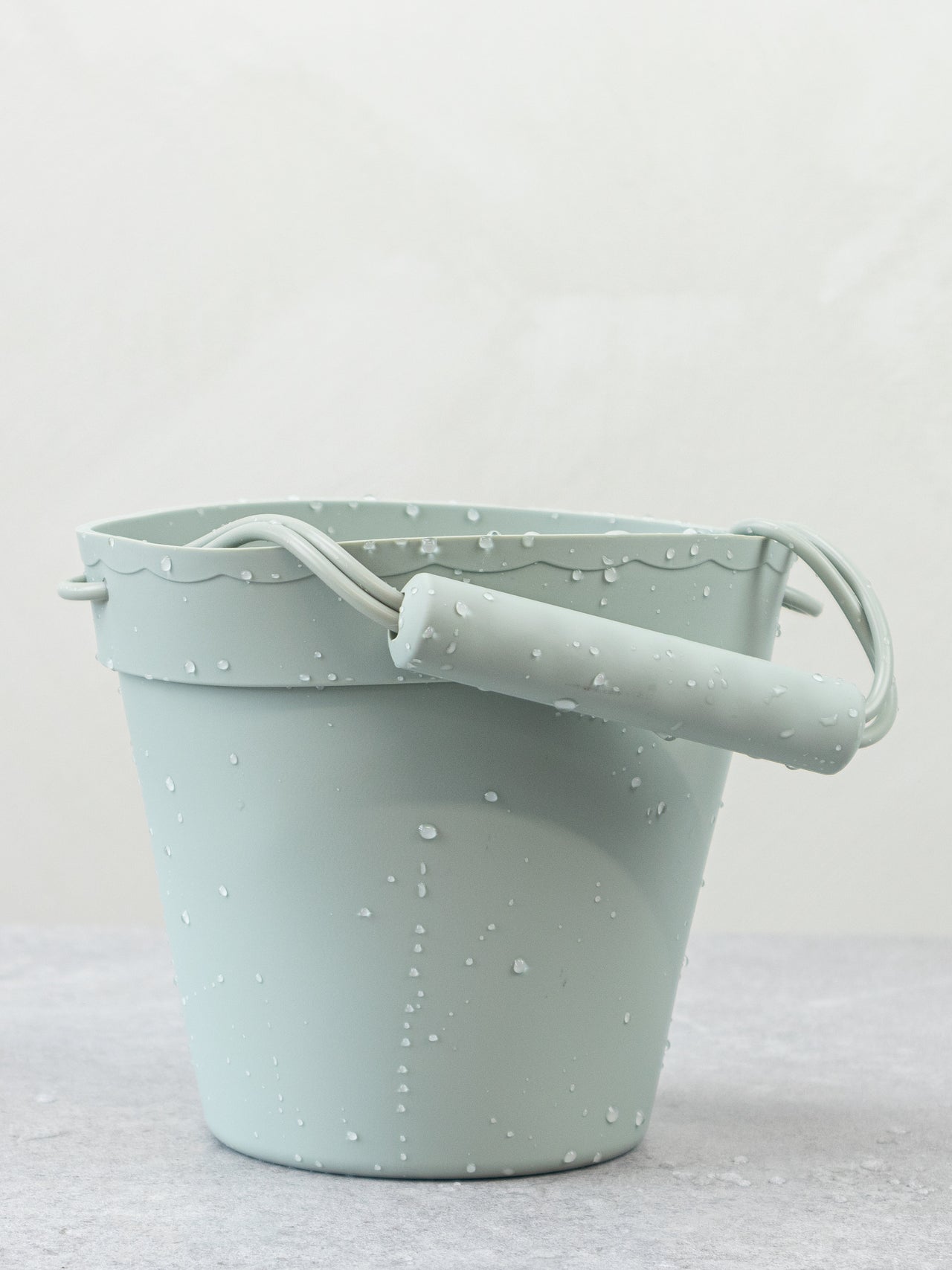 Lily & Lo Beach Hinkset Silikon Sage Green (6 delar + nätkasse)