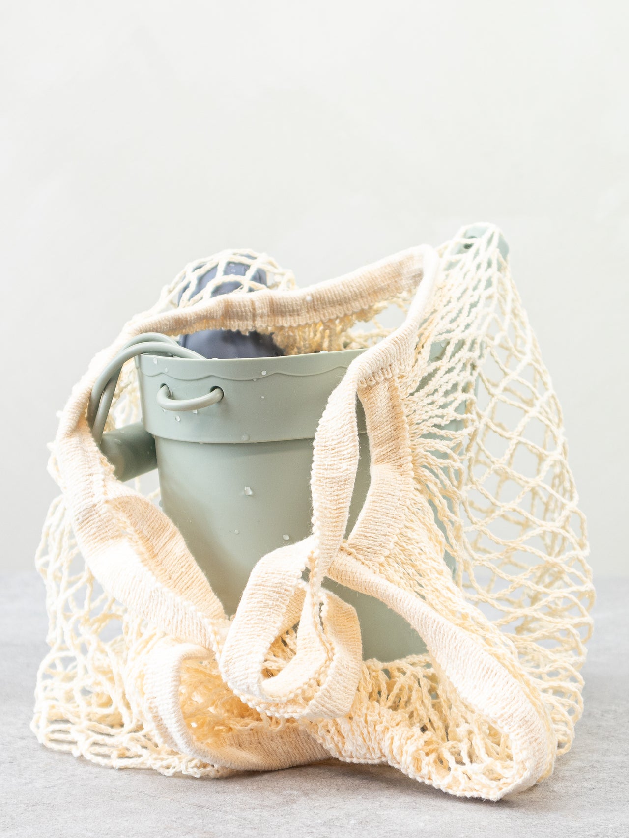 Lily & Lo Beach Hinkset Silikon Sage Green (6 delar + nätkasse)