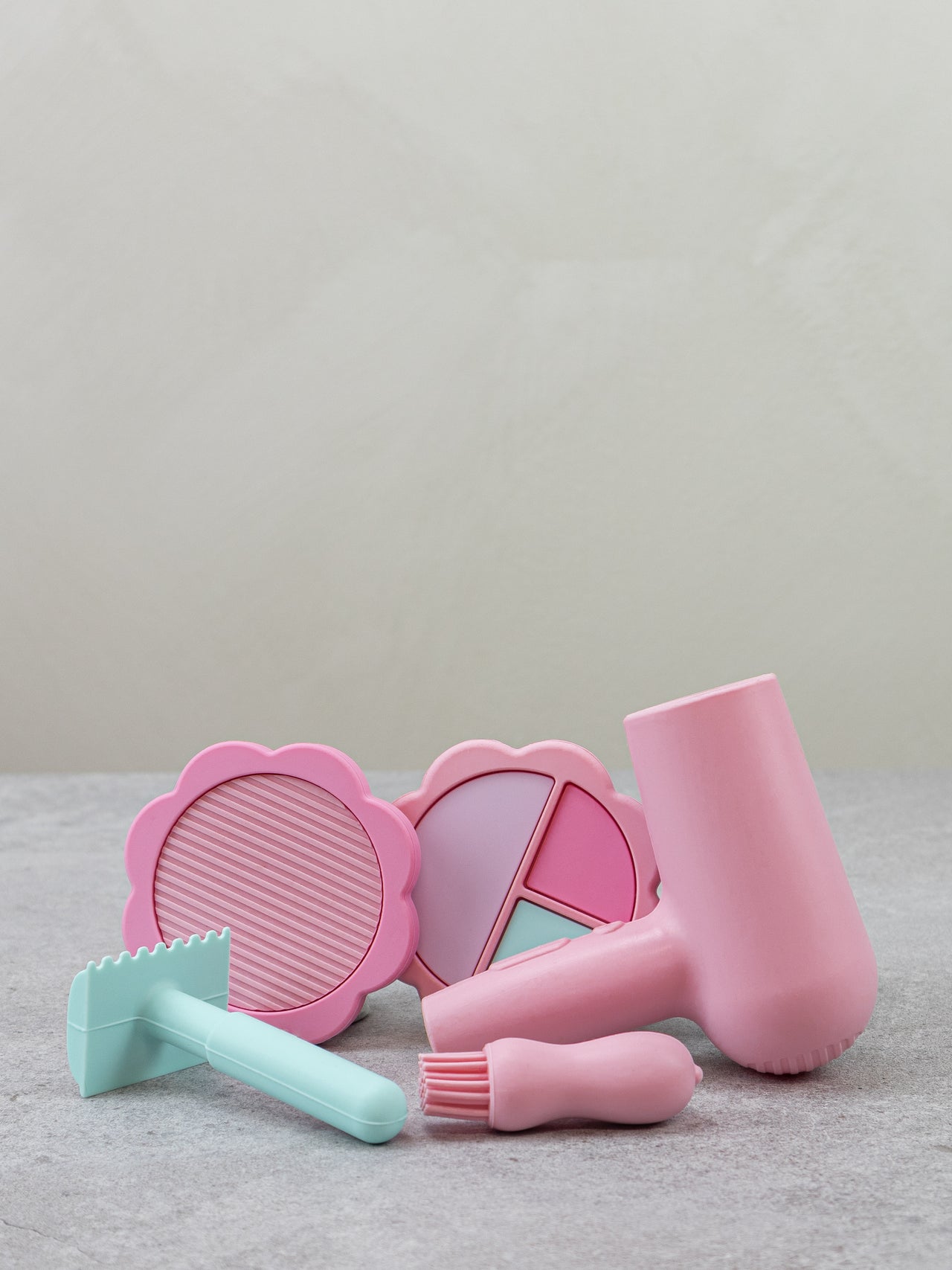 Lily & Lo Frisörset Silikon Soft Pink (12 delar + väska)