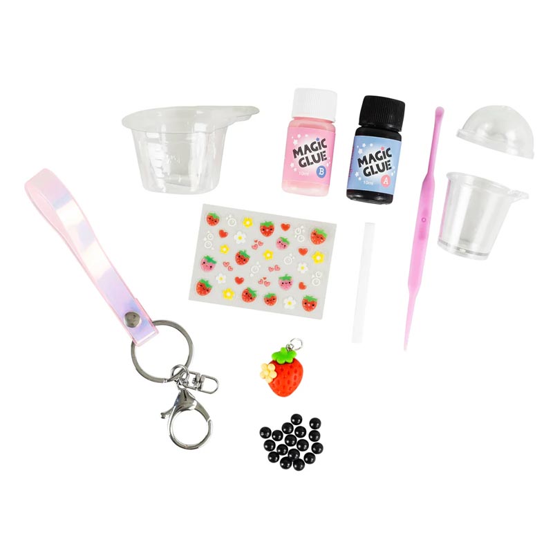 Tiger Tribe Skapa eget väskhänge Strawberry Bubble Tea