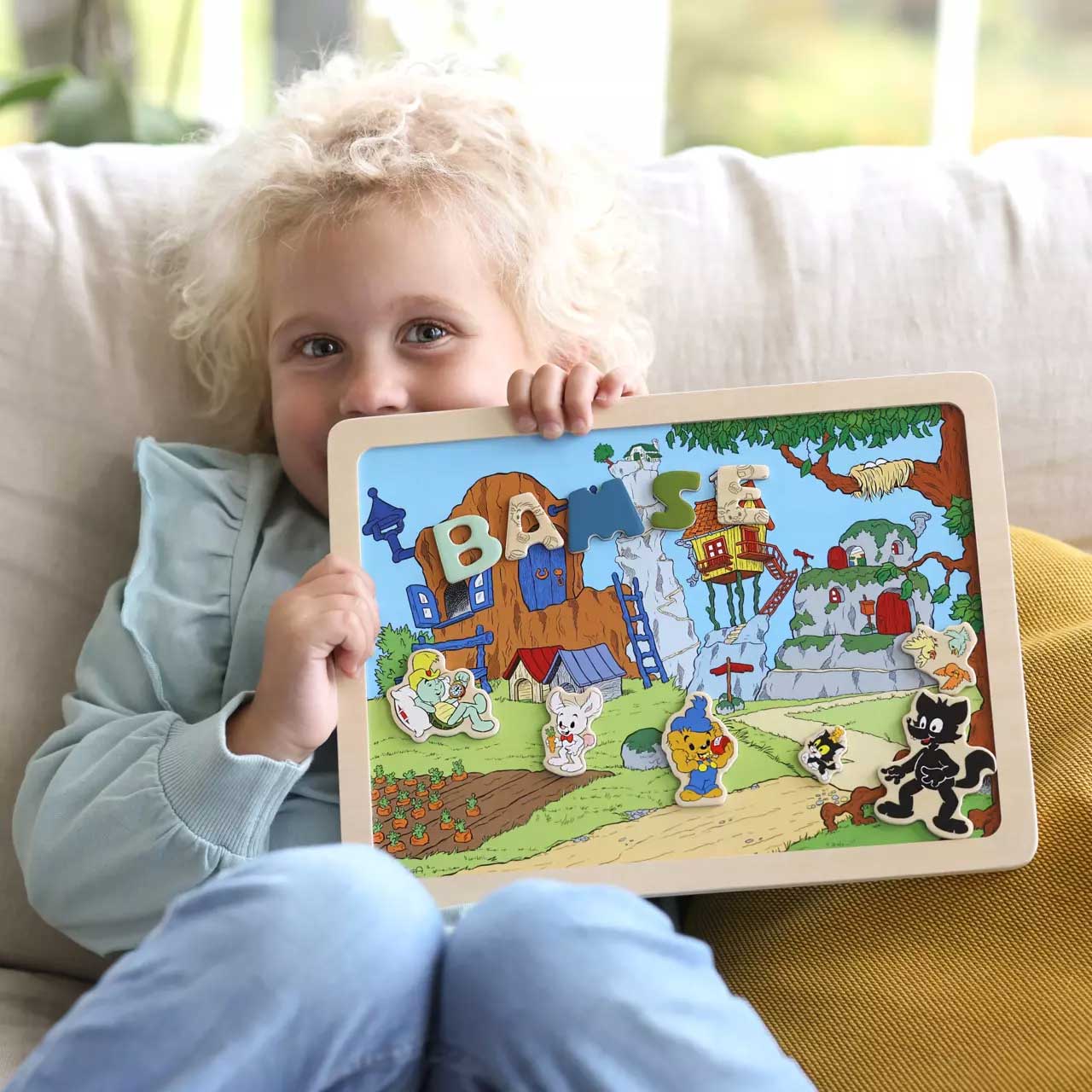 Bamse Dubbelsidig magnettavla med 22 figurer & 51 bokstäver