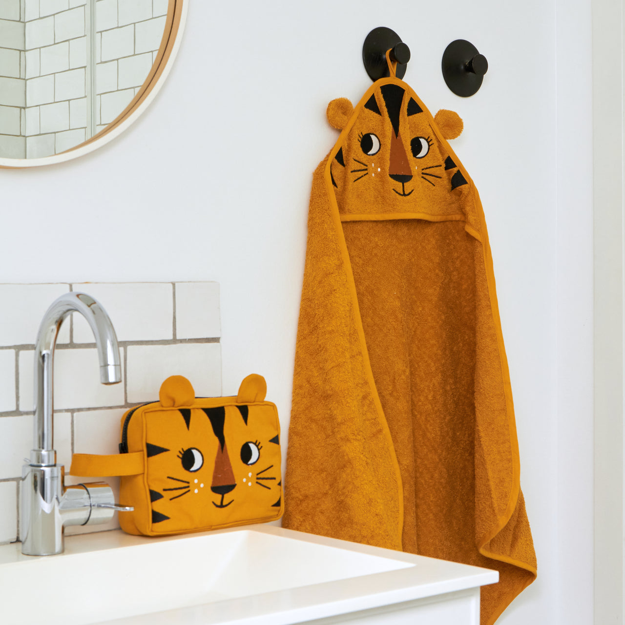 Handduk med huva - Tiger Ockra (72x72cm)