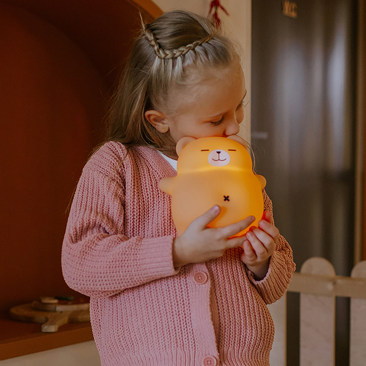 Mary's LED-Nattlampa Snarkande Nalle (USB-laddning)
