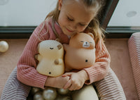 Thumbnail for Mary's LED-Nattlampa Snarkande Kapybara (USB-laddning)