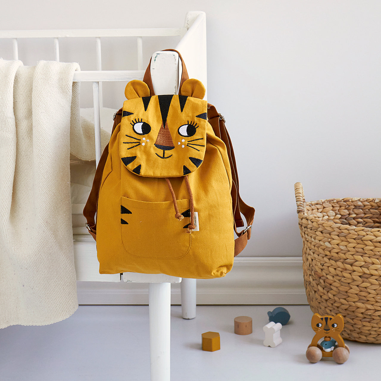 rm1005668_63e0de57bc771